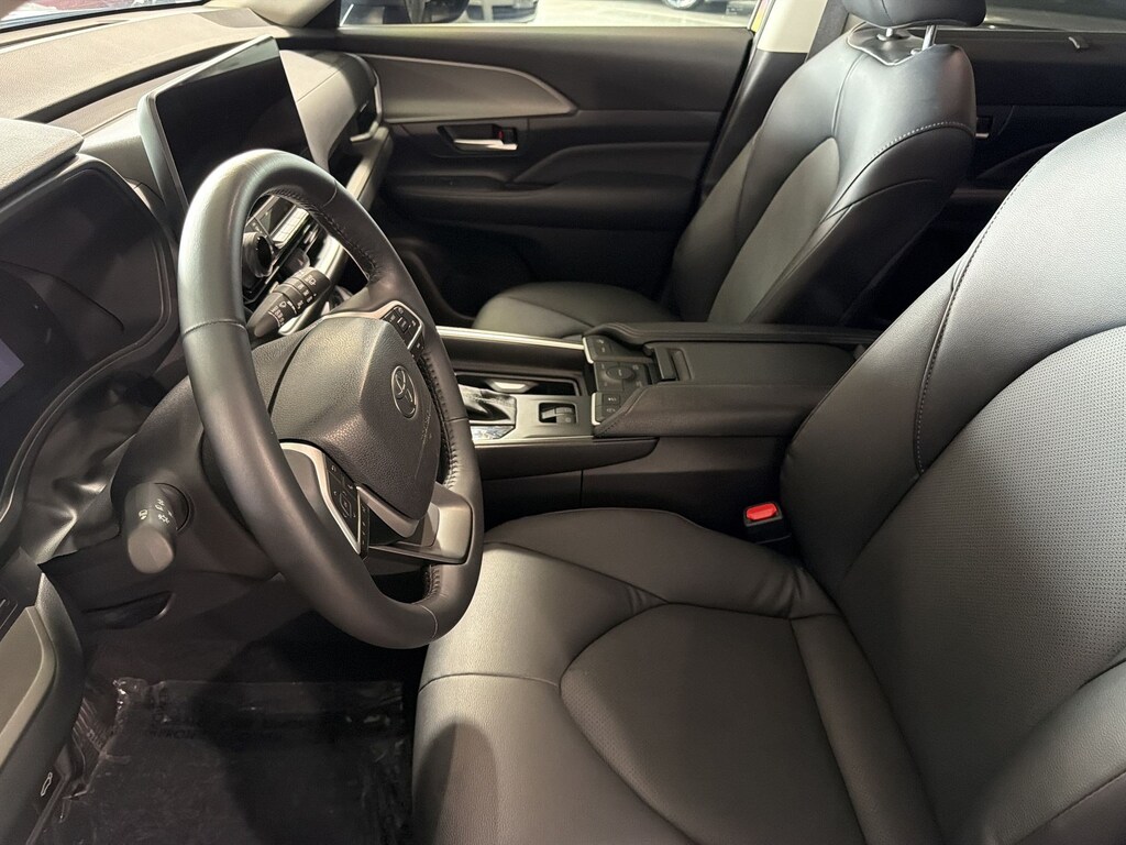 Used 2025 Toyota Grand Highlander XLE SUV