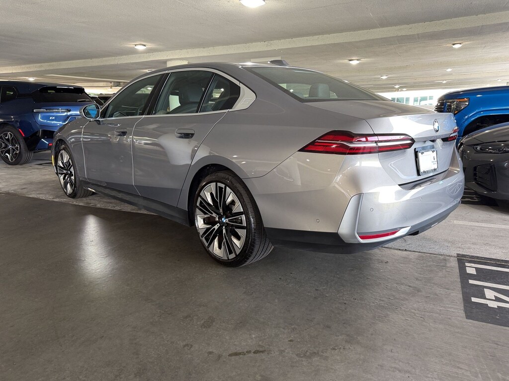Used 2026 BMW 530i Sedan