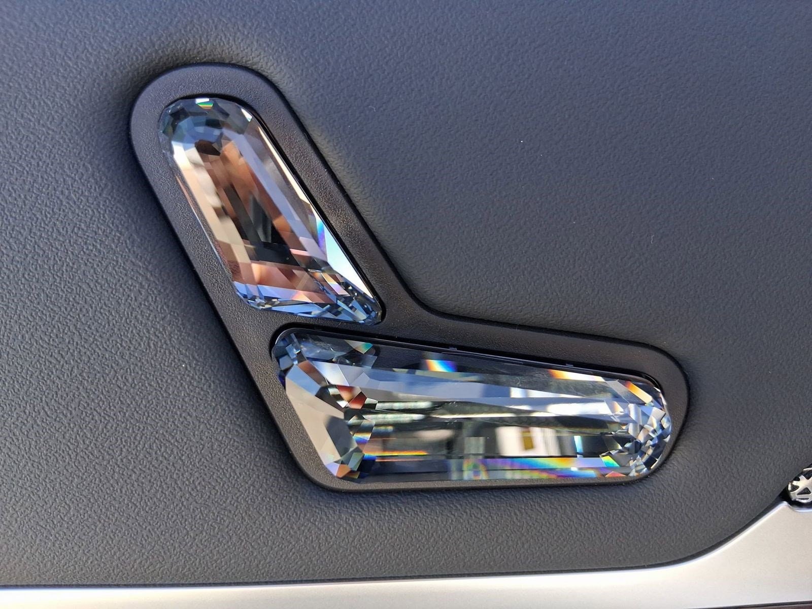 2026 BMW 7 Series 750e - Photo 19