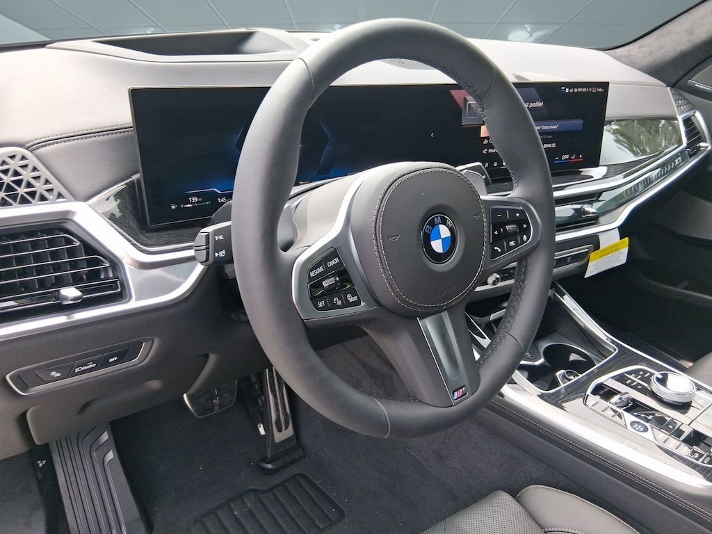 New 2026 BMW X7 xDrive40i SUV