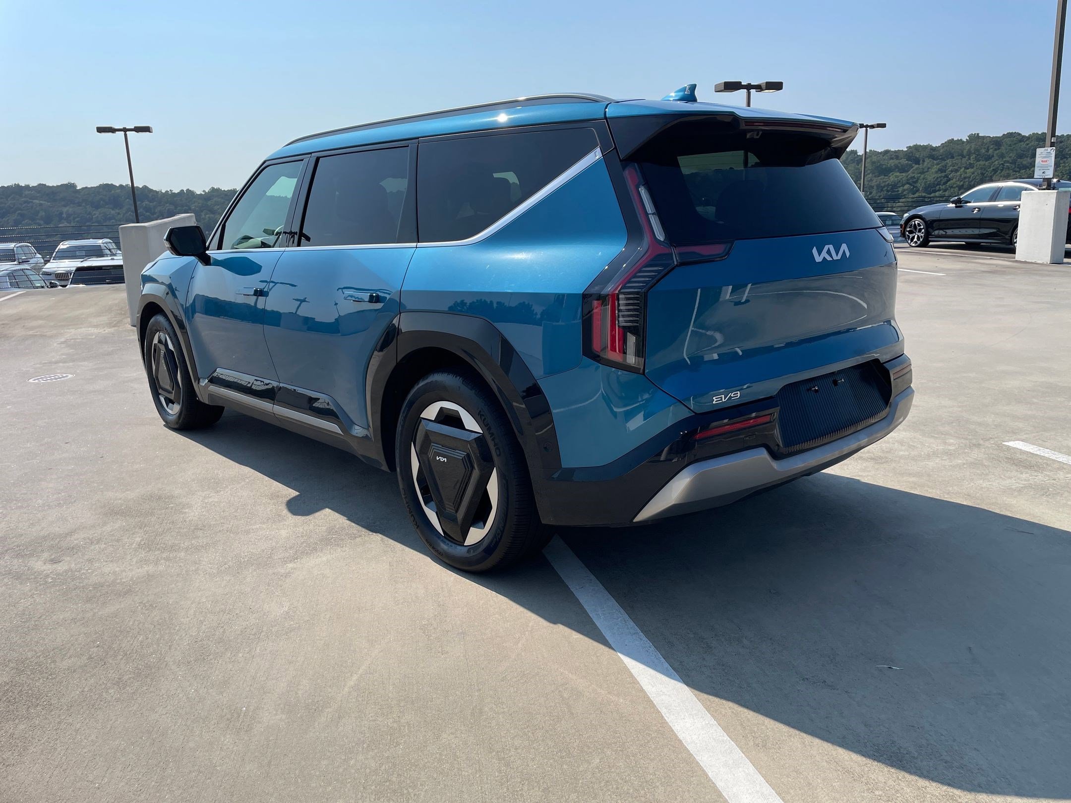 2024 Kia EV9 Land photo 3