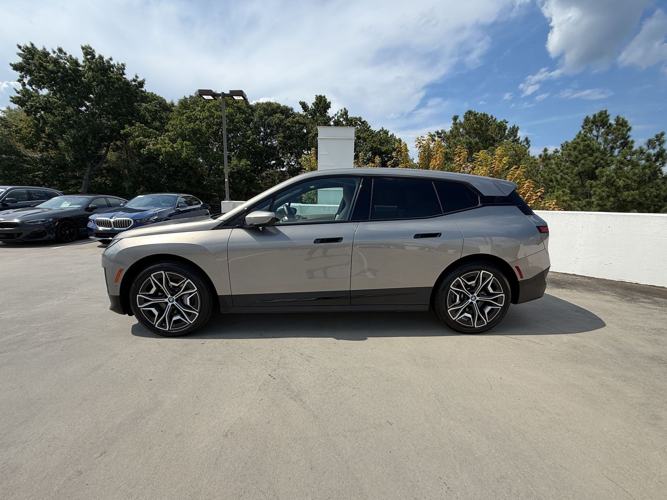 2024 BMW IX XDrive50 SUV