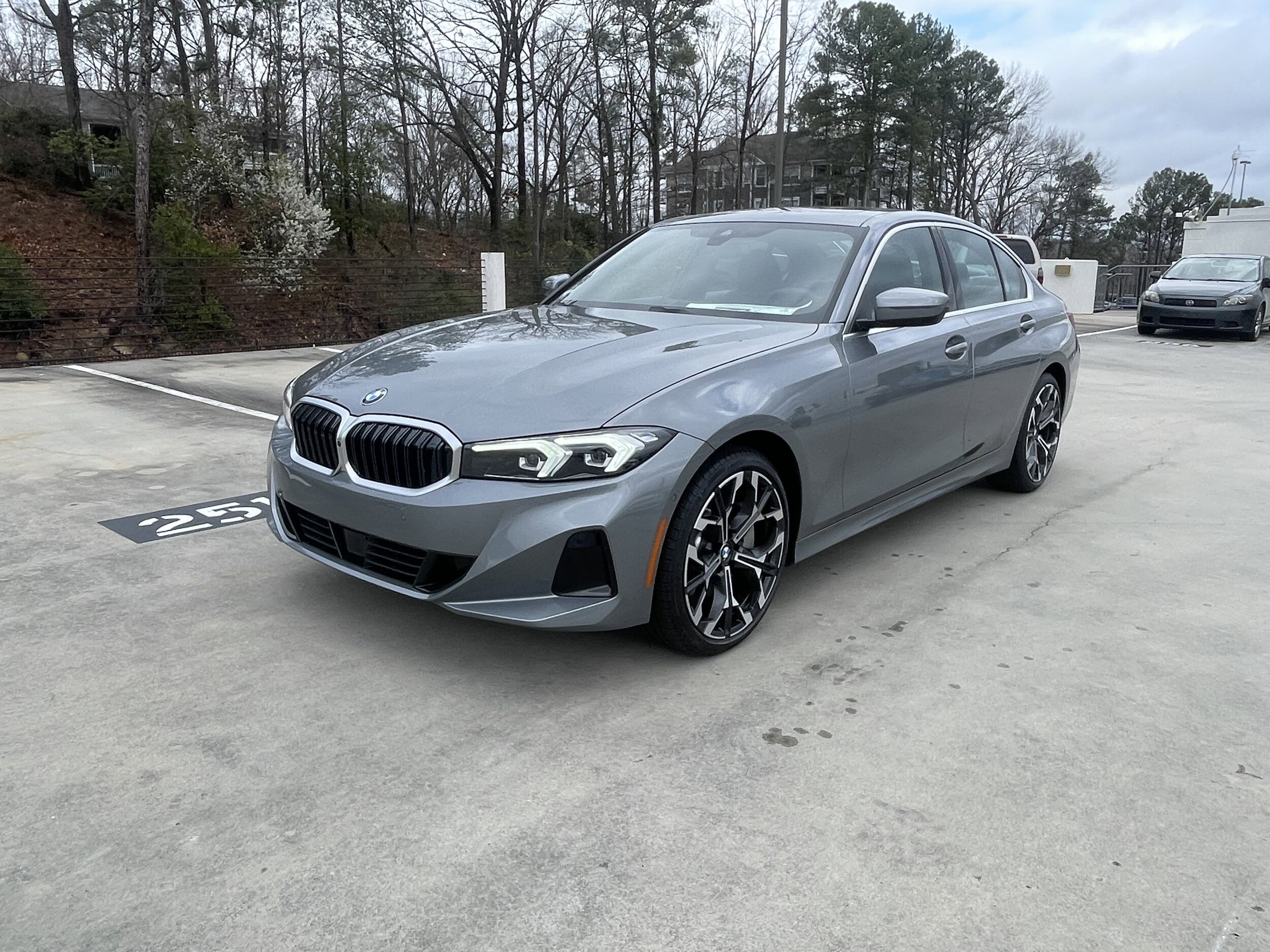 2025 Bmw 330i photo 3