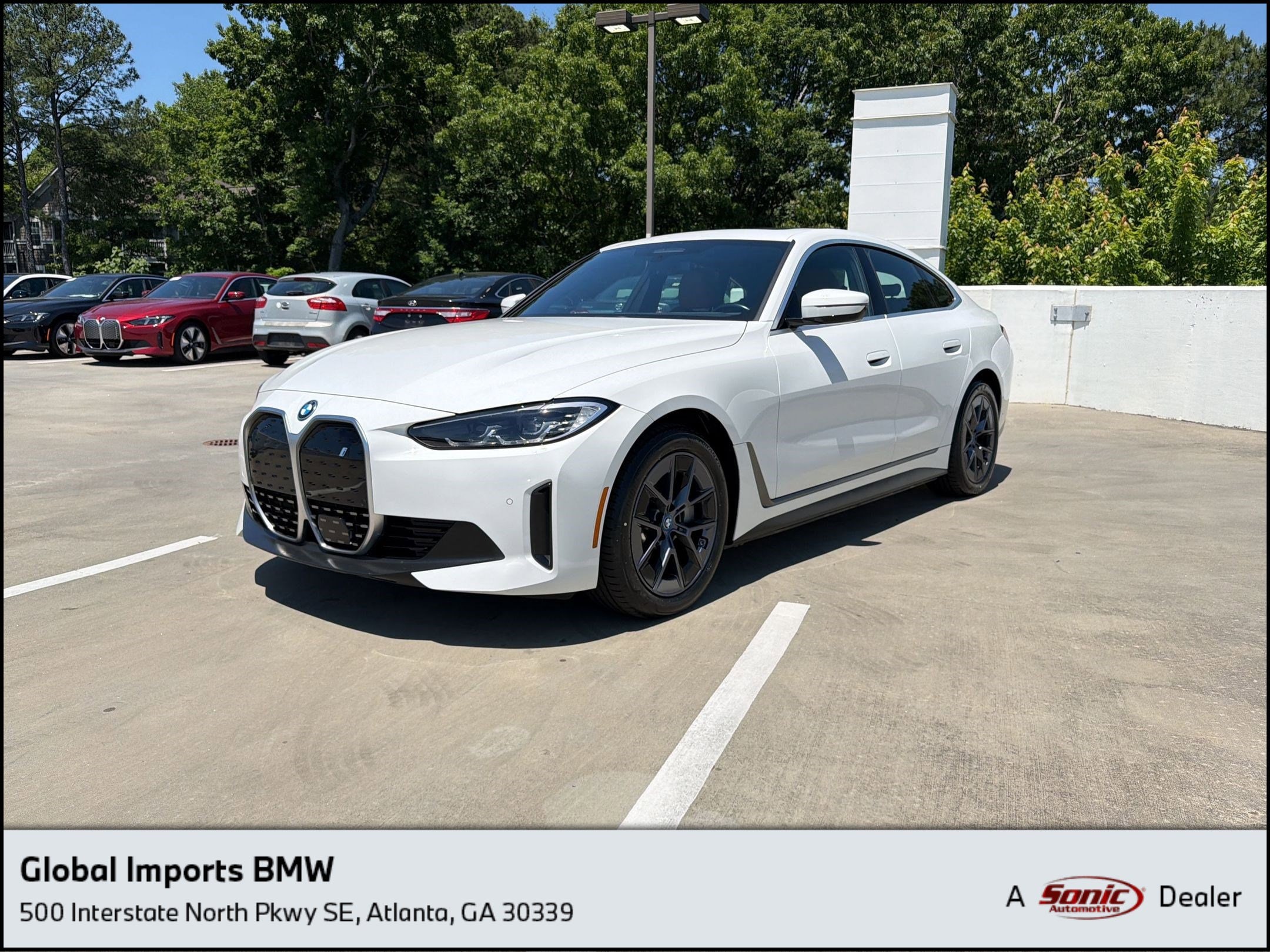 2023 BMW i4 eDrive35's photo