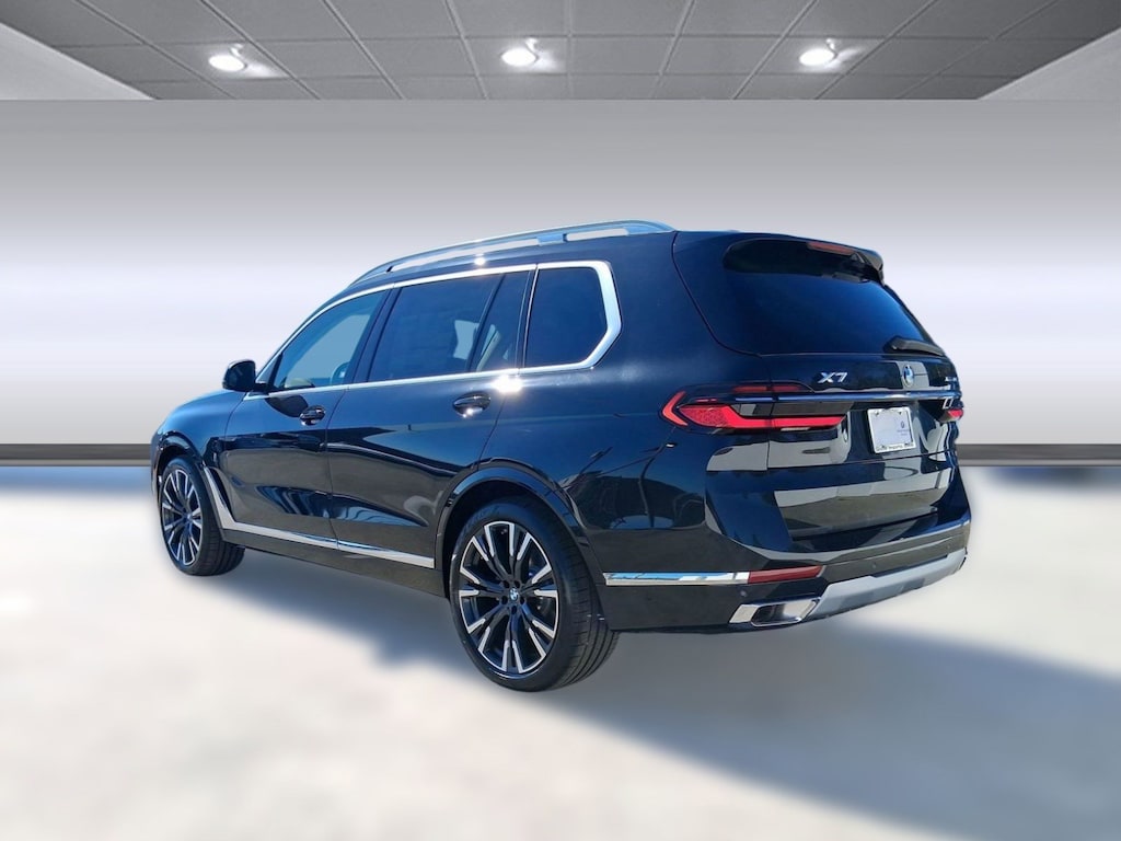 New 2026 BMW X7 xDrive40i SUV