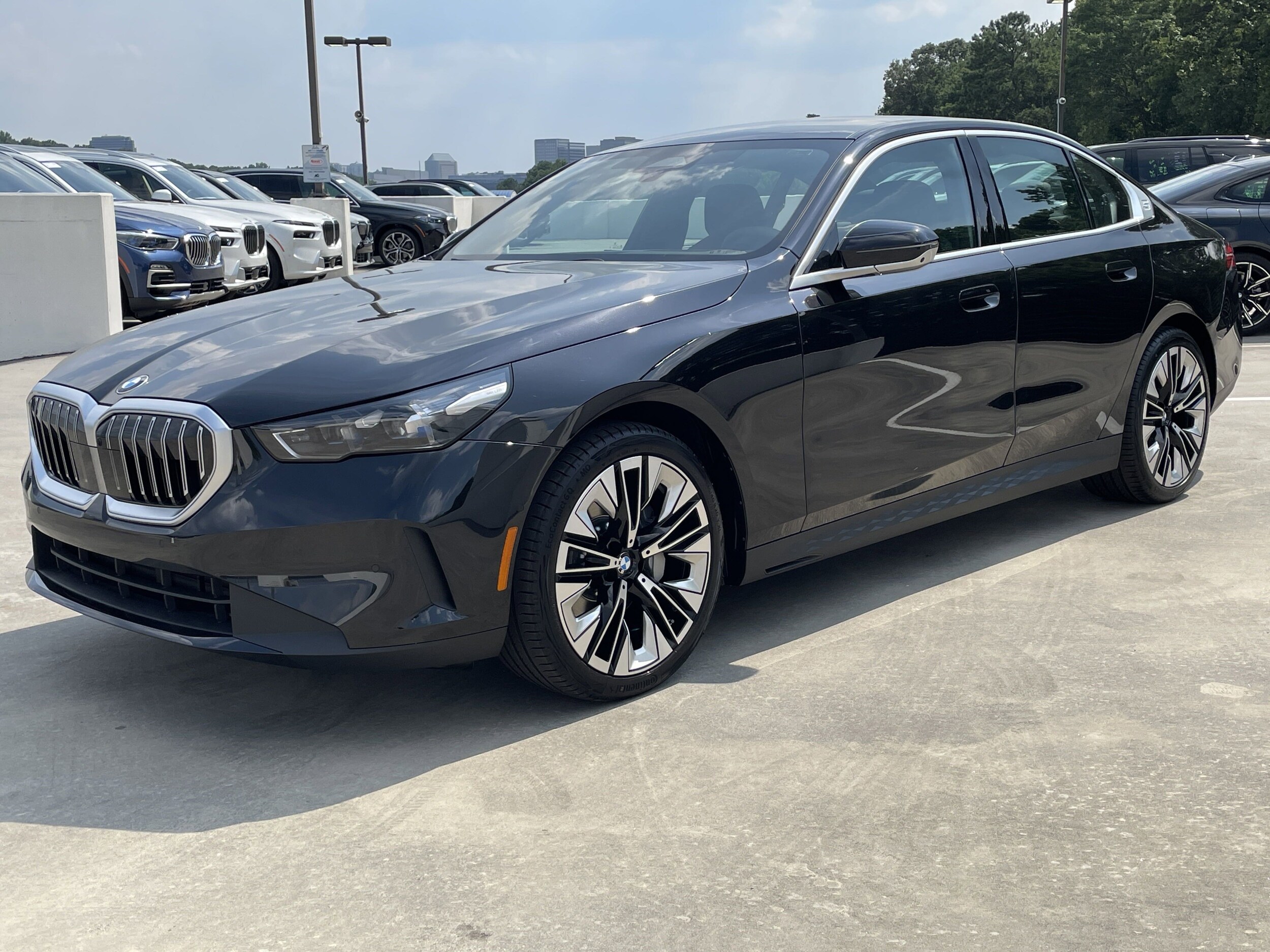 2026 Bmw 530i Sedan photo 3