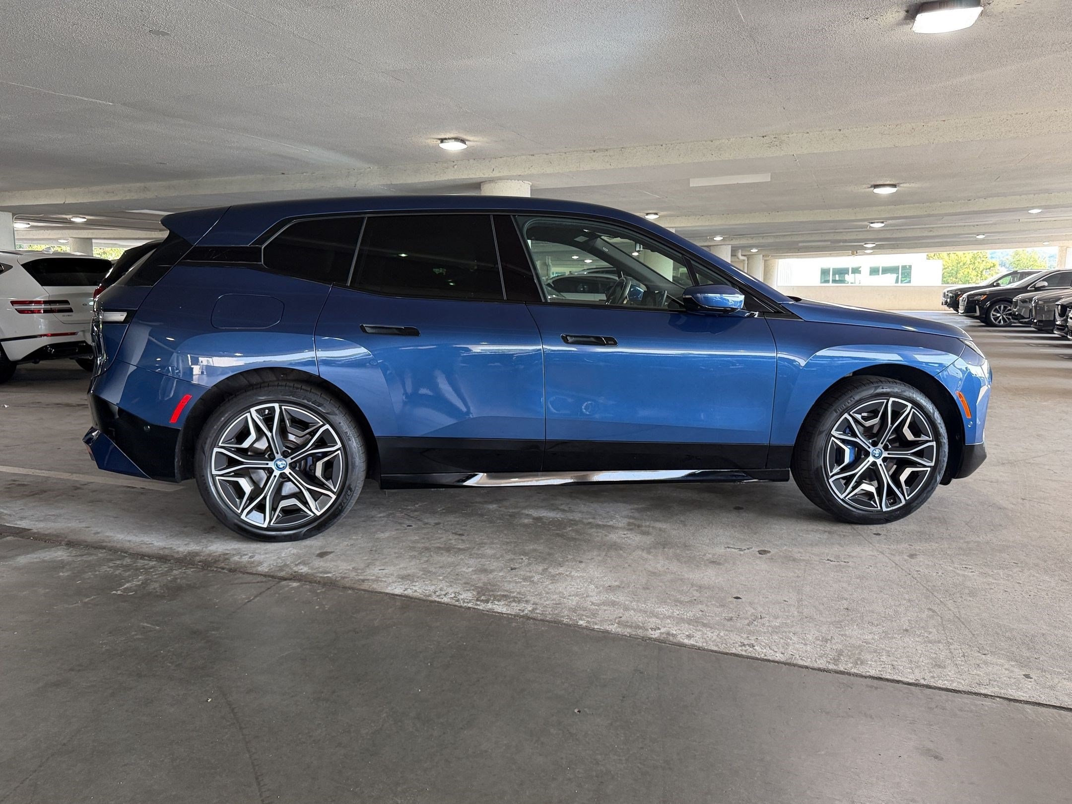 2024 BMW IX XDrive50 SUV