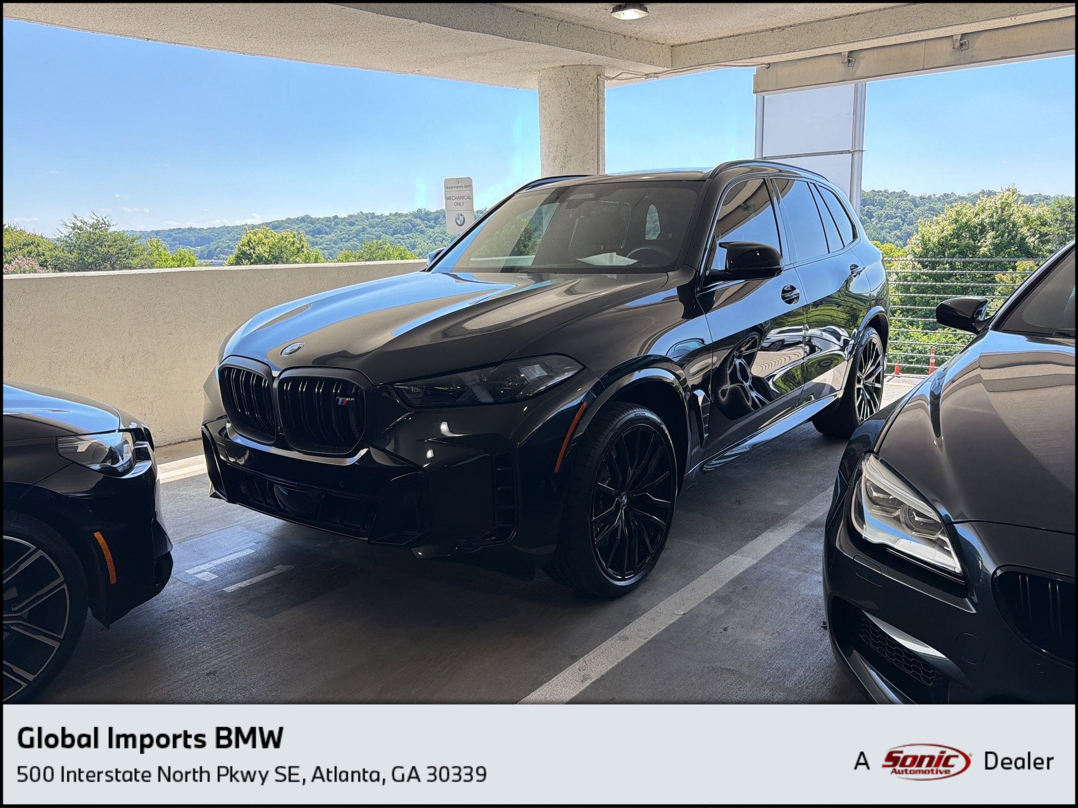 2025 BMW X5 M60i's photo