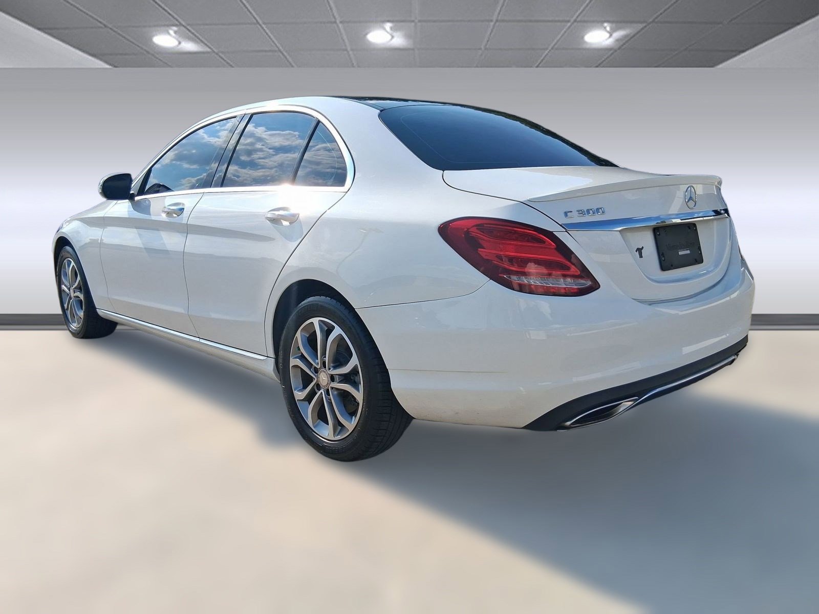 2016 Mercedes Benz C 300 4MATIC Sedan photo 3