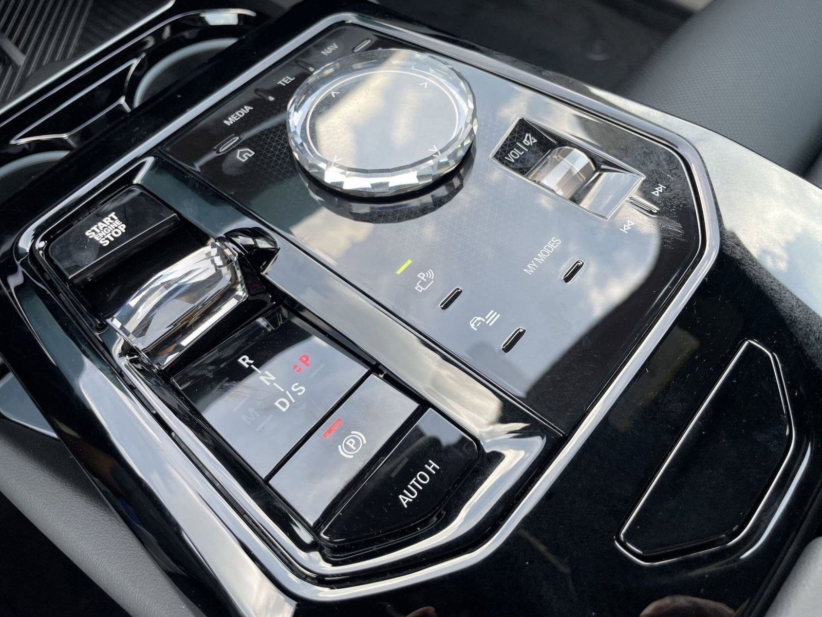 2026 BMW 5 Series 530i - Photo 18