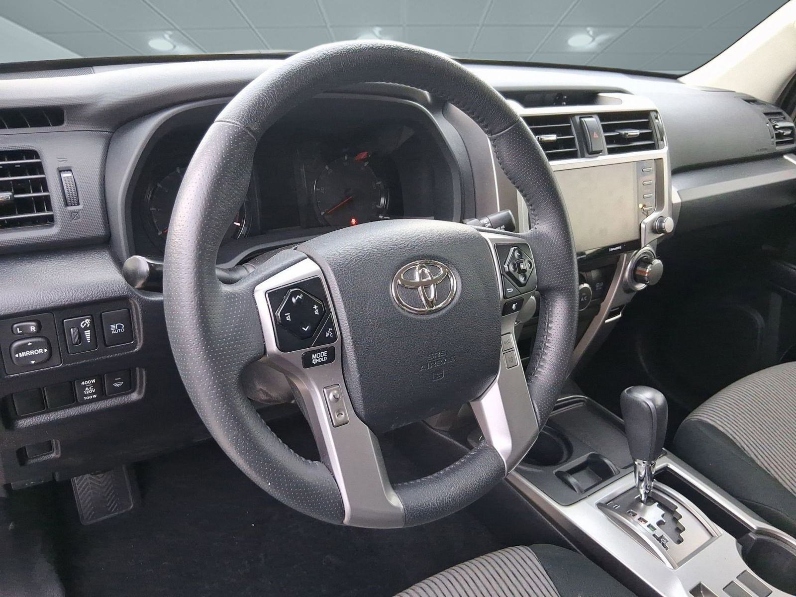 2023 Toyota 4Runner SR5 photo 4