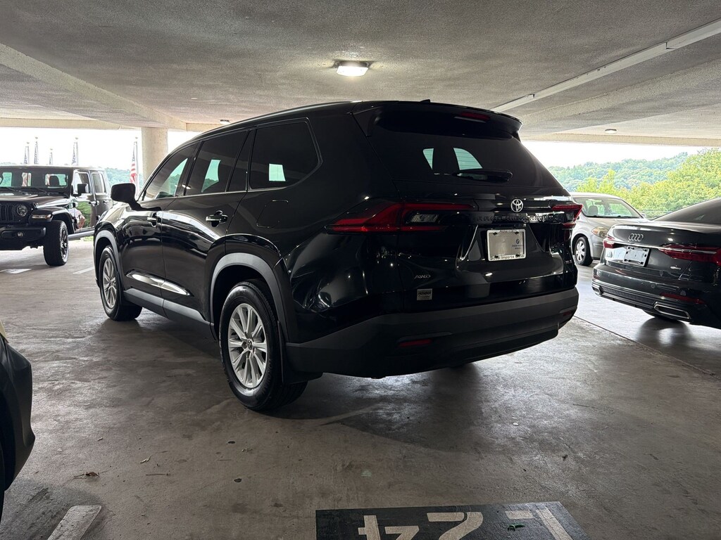 Used 2025 Toyota Grand Highlander XLE SUV