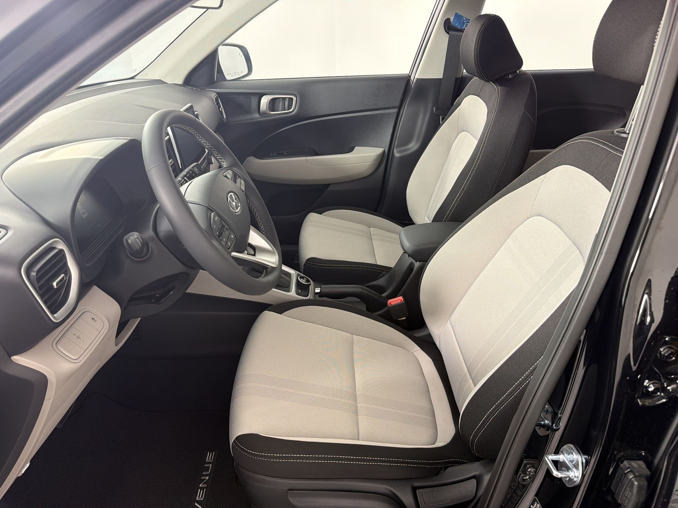 2026 Hyundai Venue SEL SEL FWD