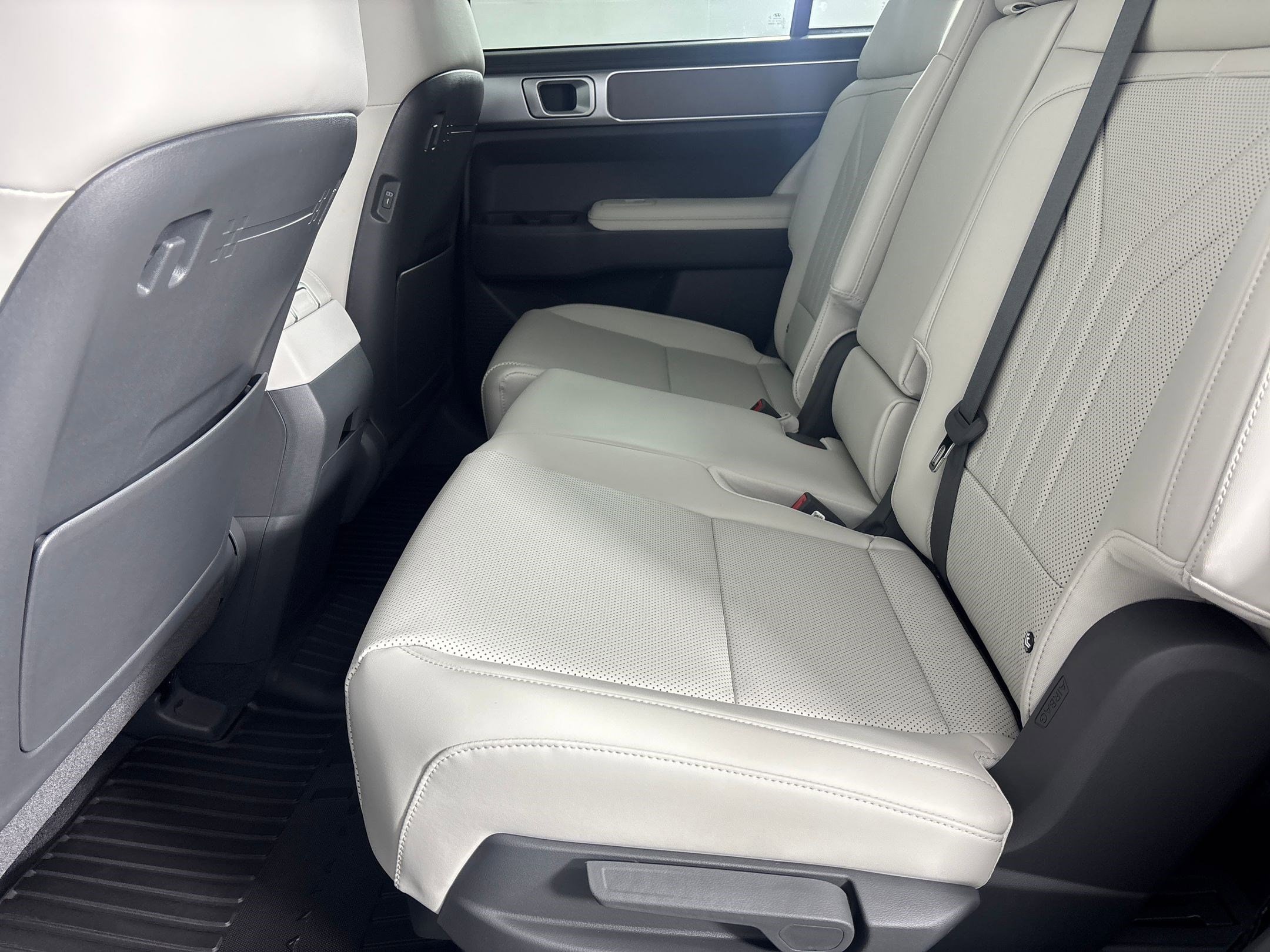 2026 Hyundai Santa Fe SEL - Photo 14