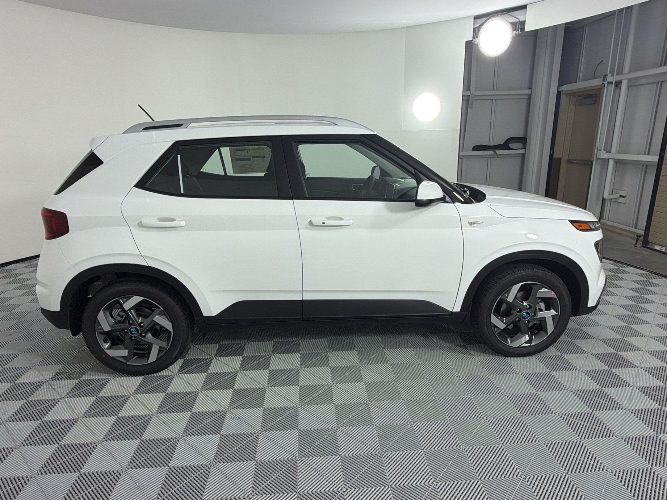 2026 Hyundai Venue SEL SEL FWD