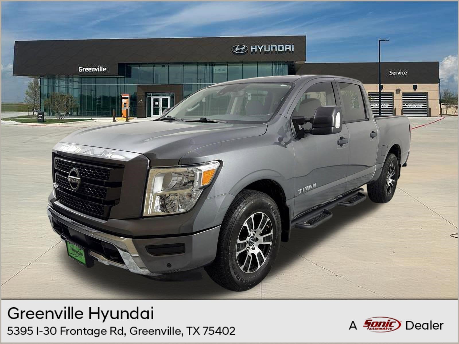 2024 Nissan Titan SV 4X2 Crew Cab's photo
