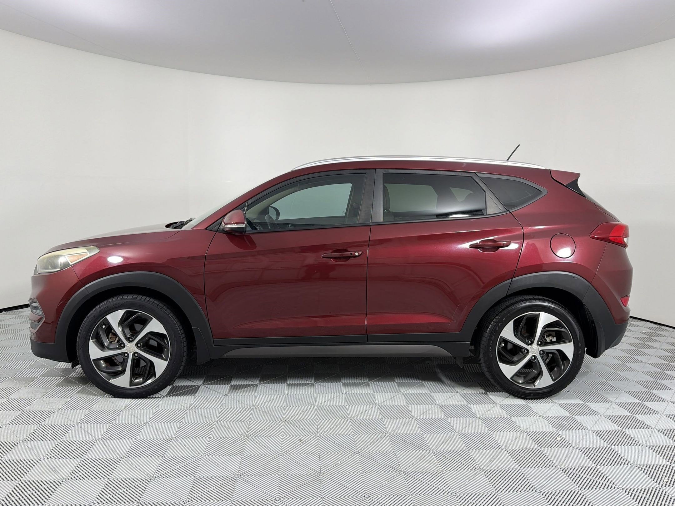 Used 2016 Hyundai Tucson Sport with VIN KM8J33A22GU199712 for sale in Greenville, TX