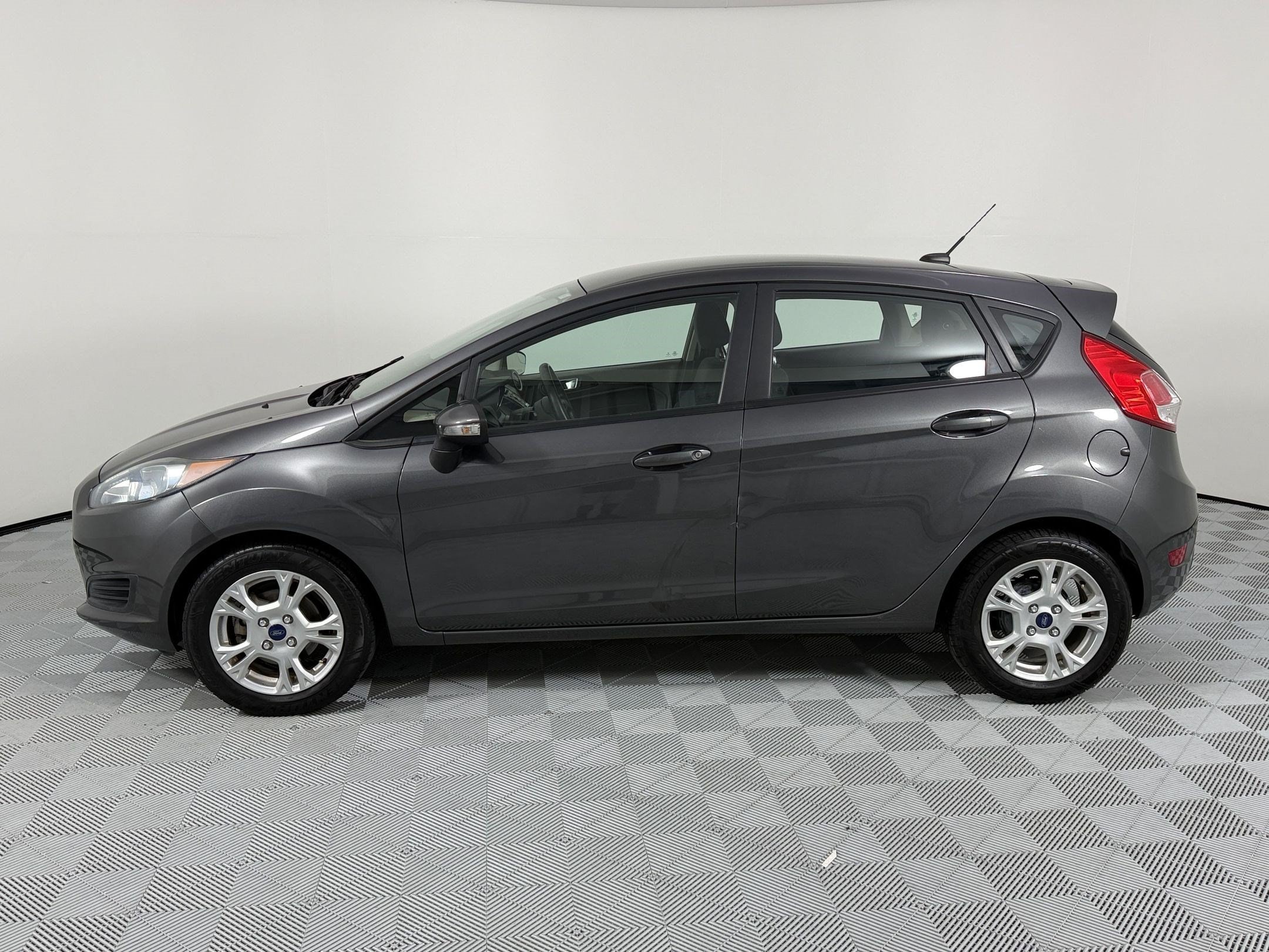 Used 2016 Ford Fiesta SE with VIN 3FADP4EJ0GM206521 for sale in Greenville, TX