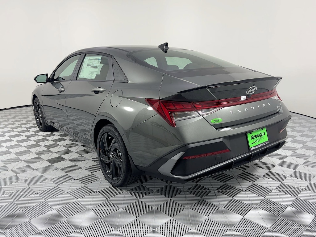 New 2026 Hyundai Elantra Hybrid SEL Sport Sedan