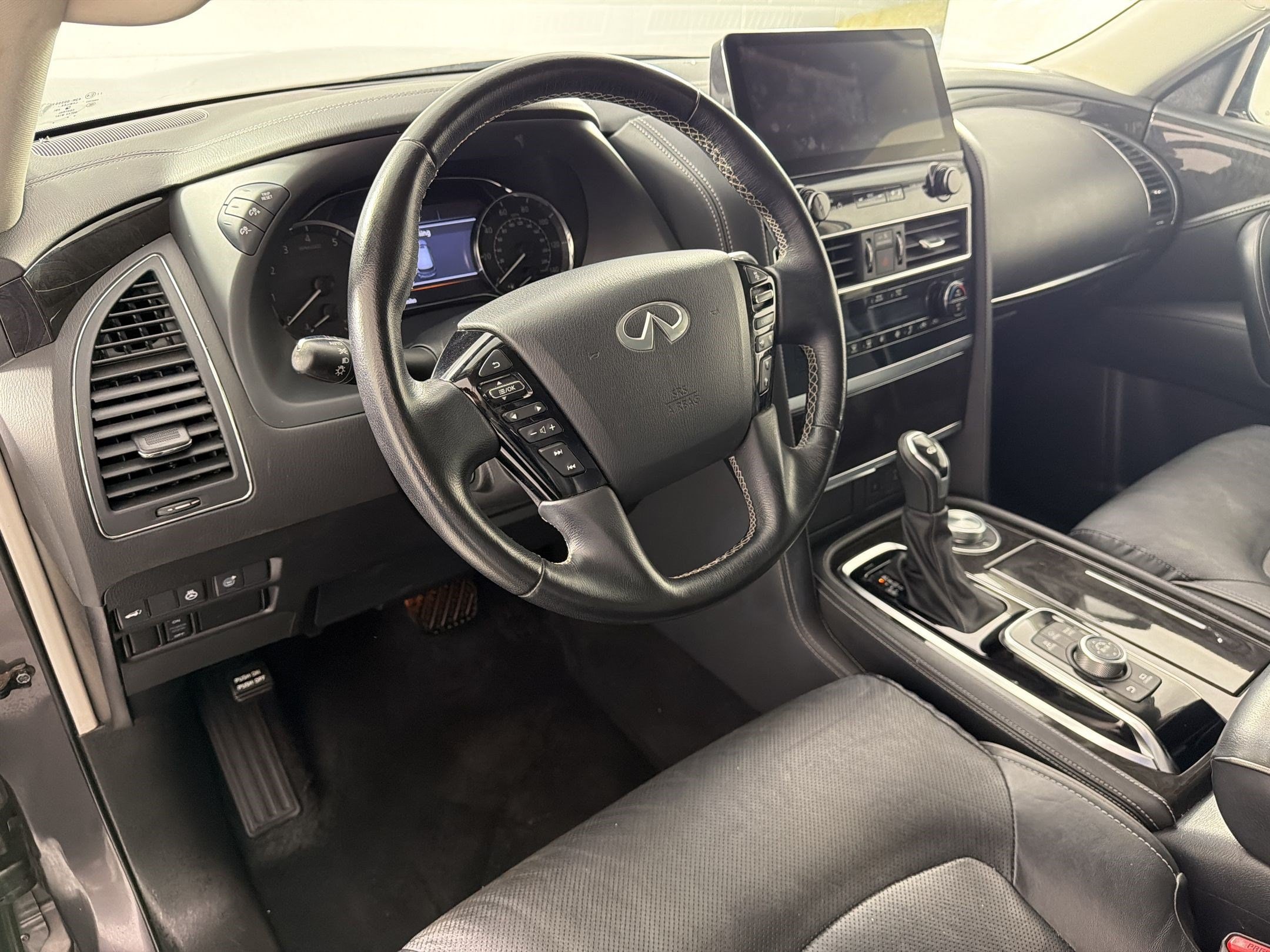 QX80 LUXE LUXE AWD