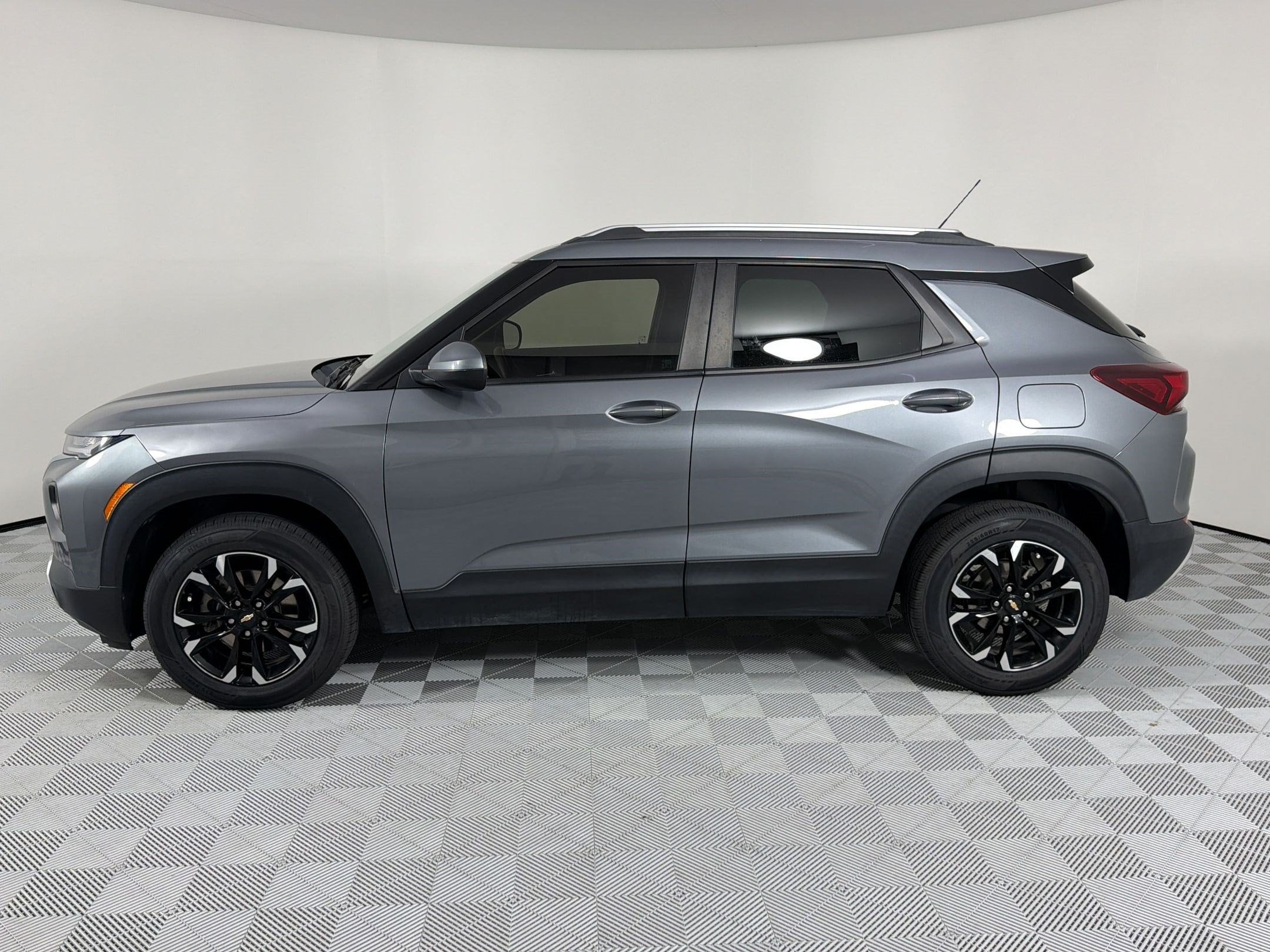 Used 2021 Chevrolet Trailblazer LT with VIN KL79MRSL2MB166115 for sale in Greenville, TX