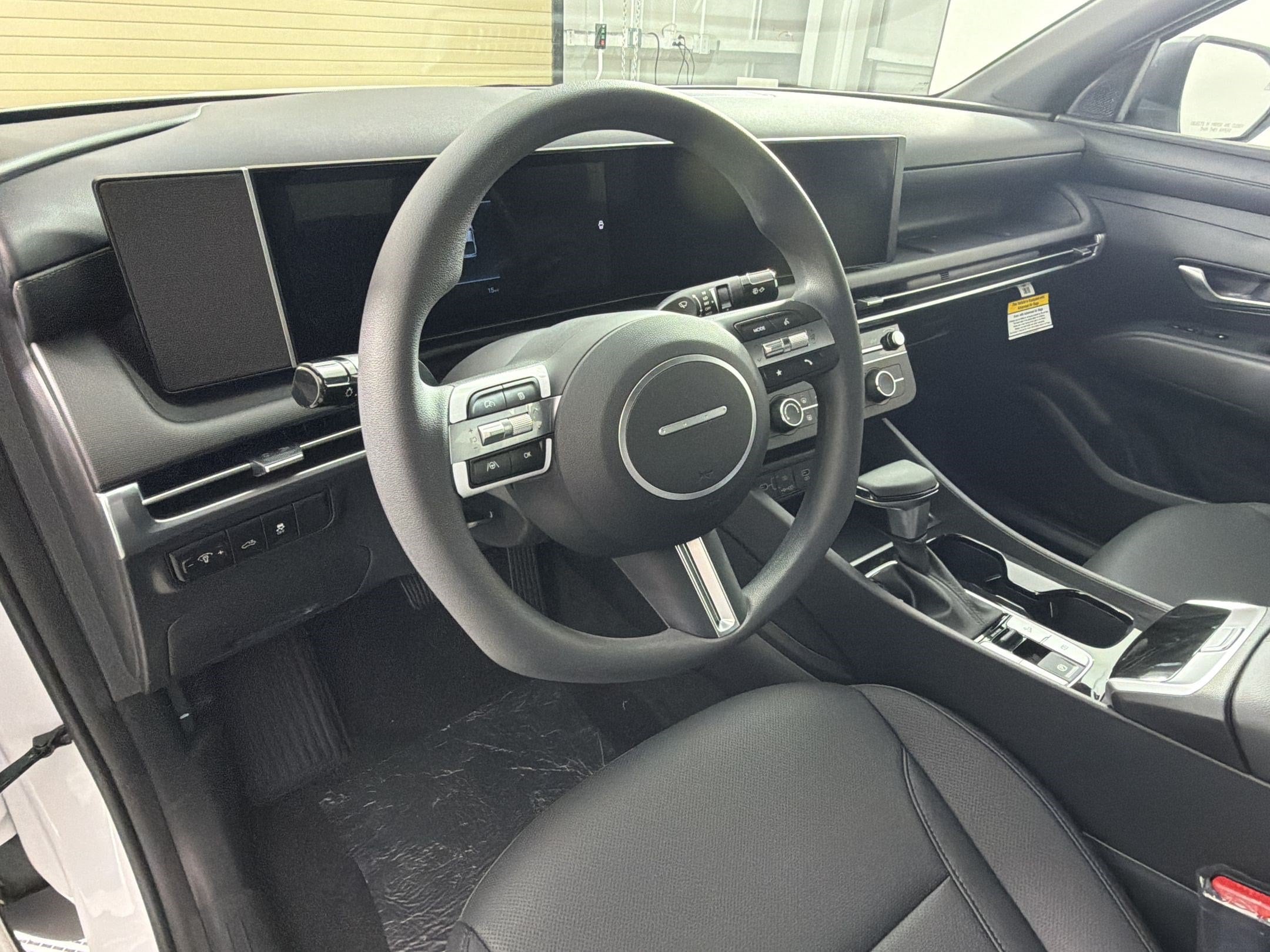 2027 Hyundai Santa Cruz SE FWD SE FWD