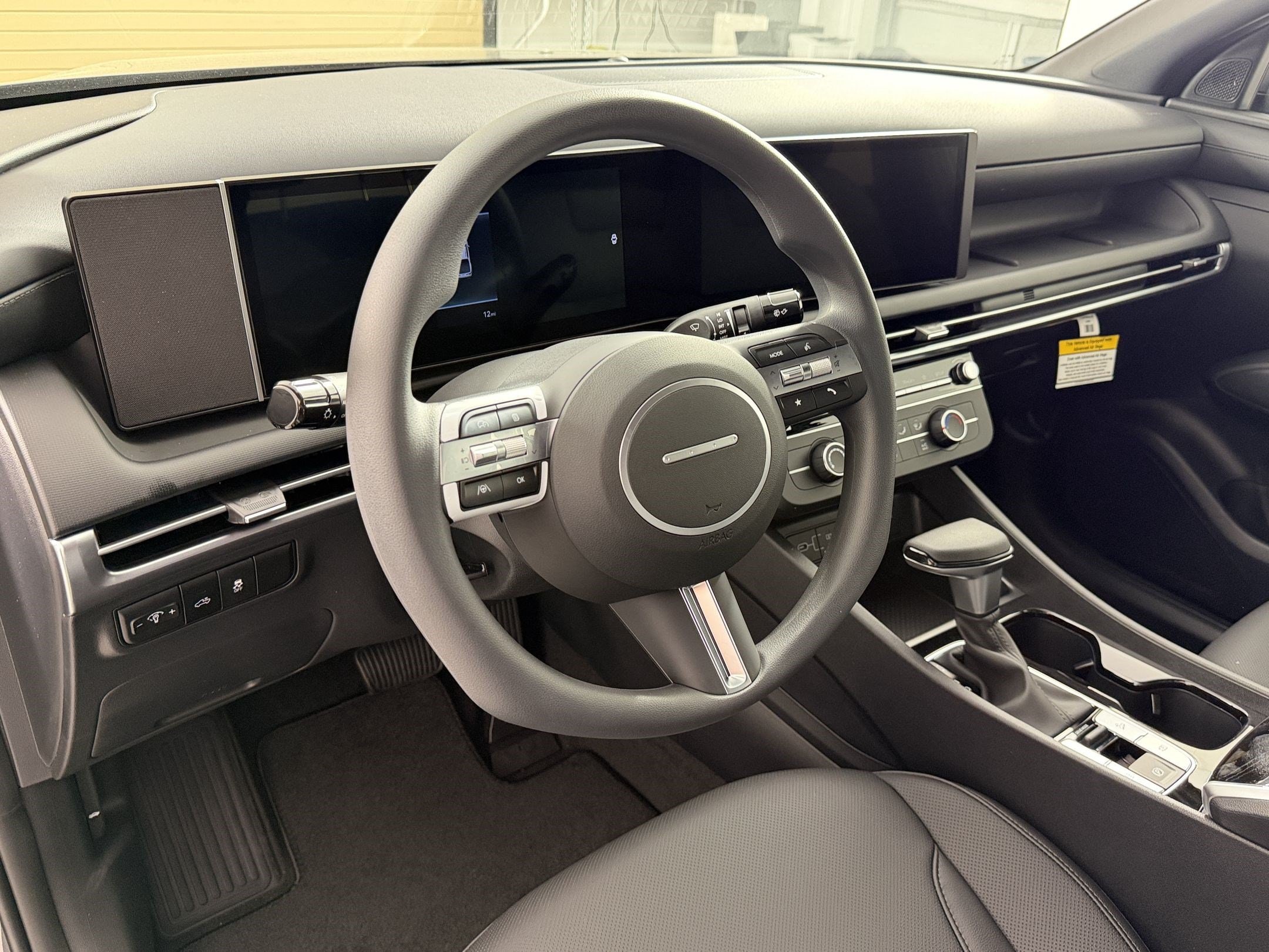 2027 Hyundai Santa Cruz SE SE FWD