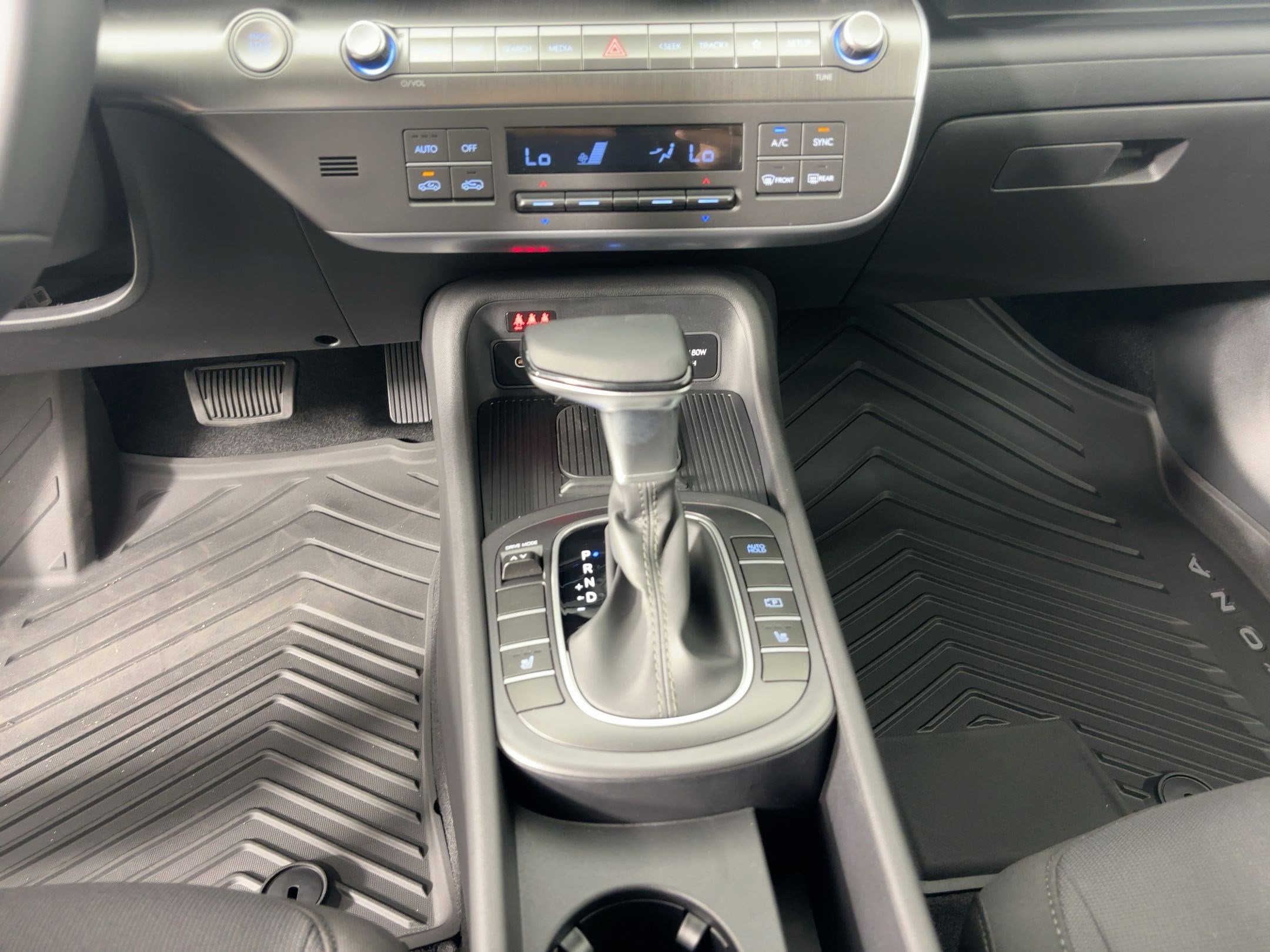 2026 Hyundai Kona SEL Sport - Photo 18