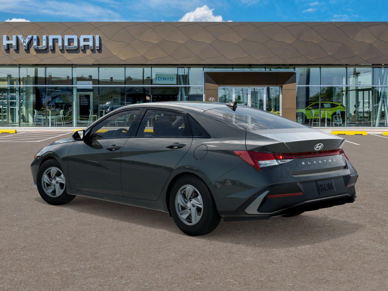 Elantra SE Sedan