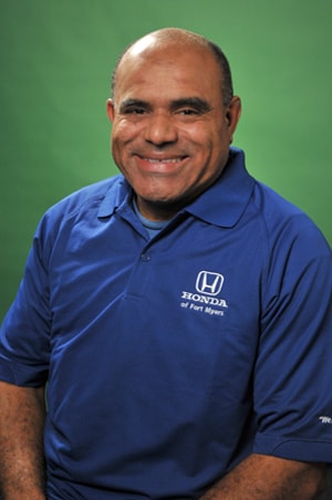 Luis Velez
