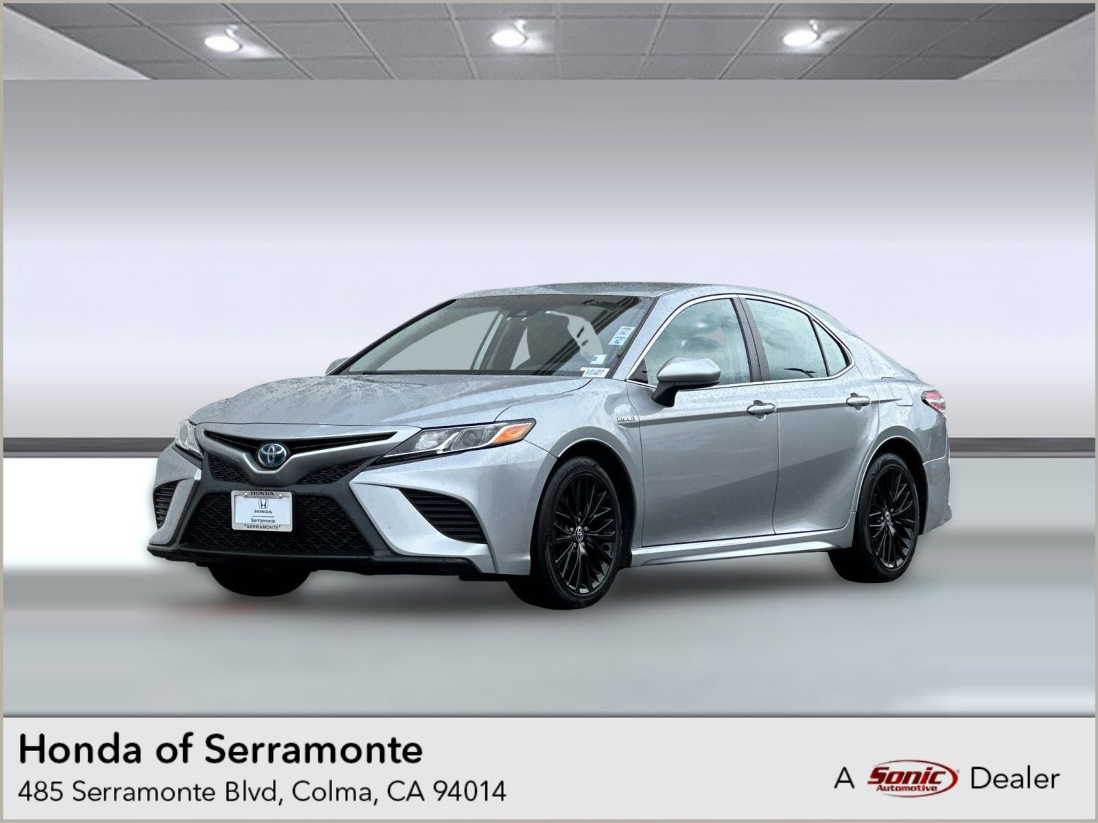 2020 Toyota Camry SE