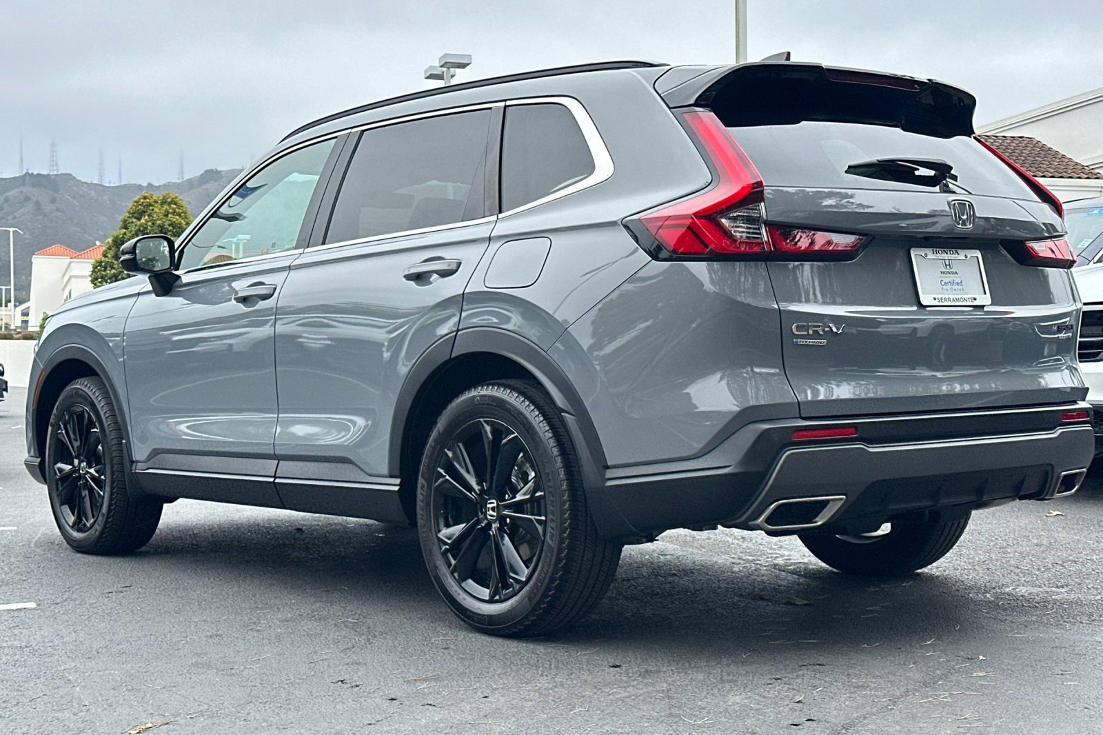 2024 Honda CR-V Hybrid Sport Touring photo 3
