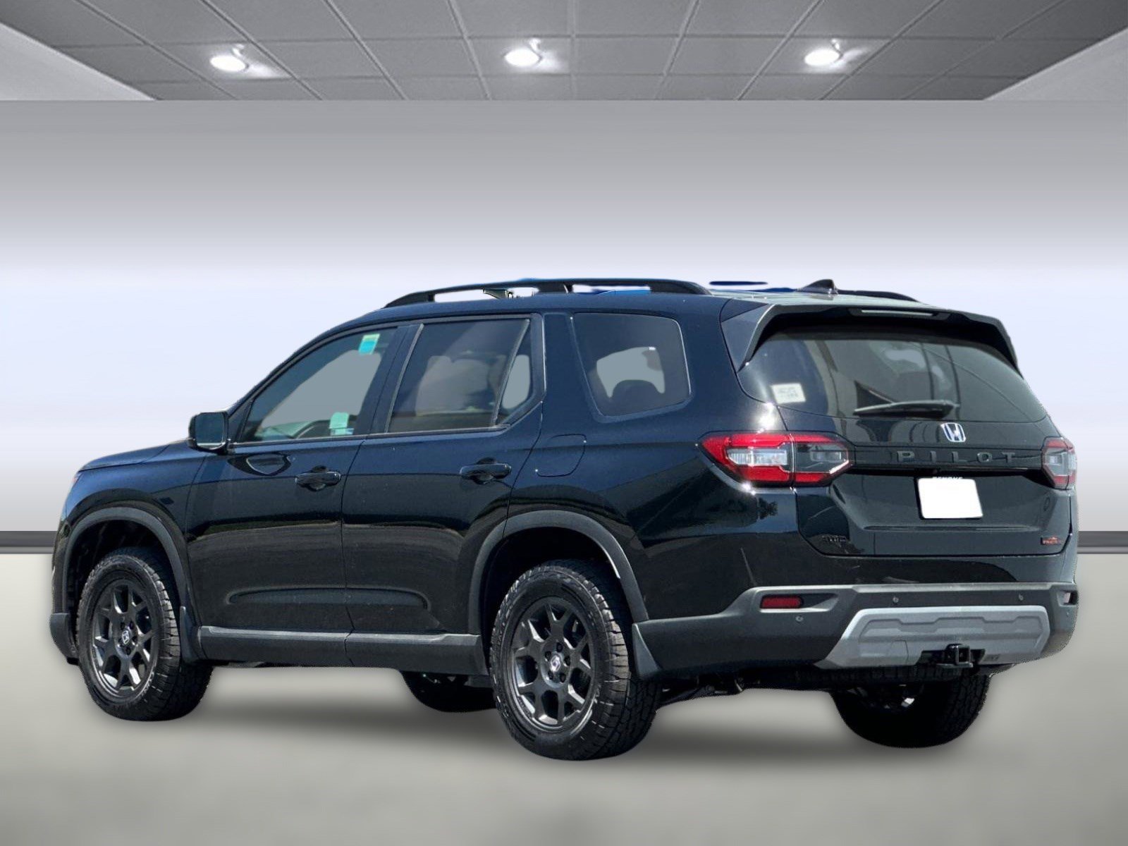 2025 Honda Pilot TrailSport photo 3