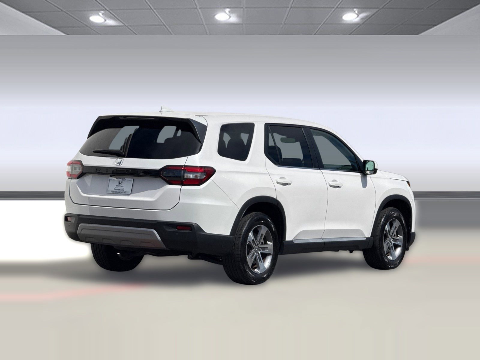 2024 Honda Pilot EX-L 7 Passenger photo 3