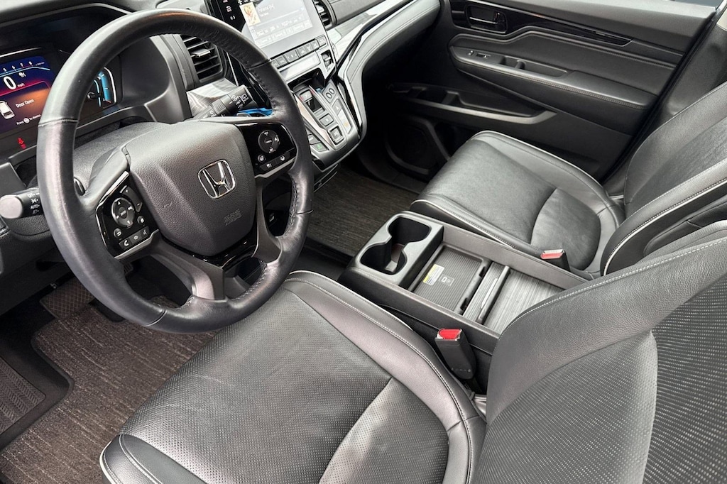 Certified 2023 Honda Odyssey Elite Van