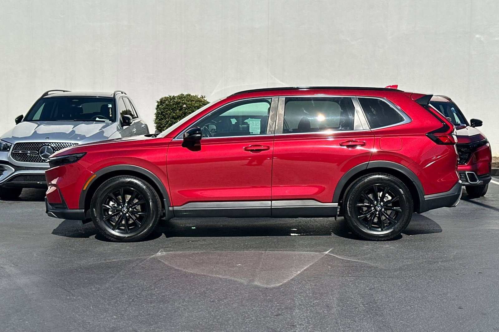 2024 Honda CR-V Hybrid Sport photo 2