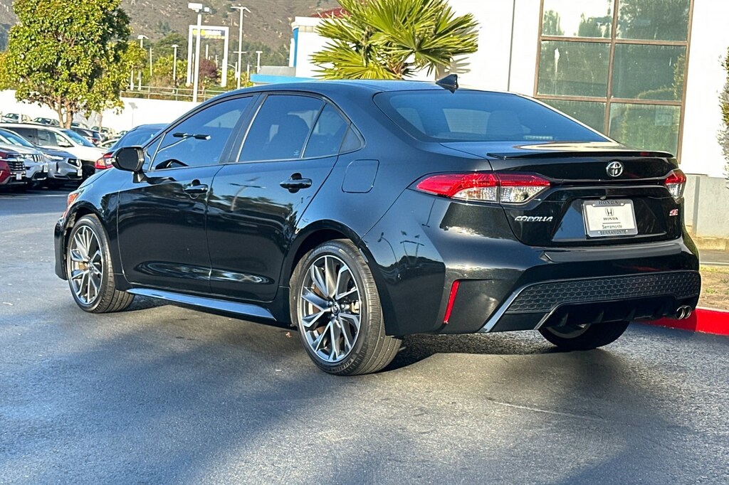 Used 2021 Toyota Corolla SE Sedan