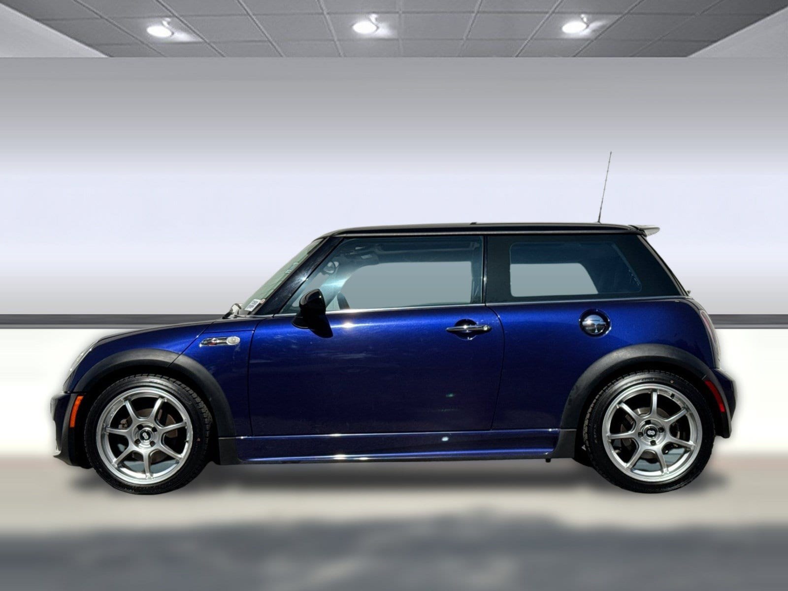 Used 2005 MINI Cooper S with VIN WMWRE33435TG95508 for sale in Colma, CA