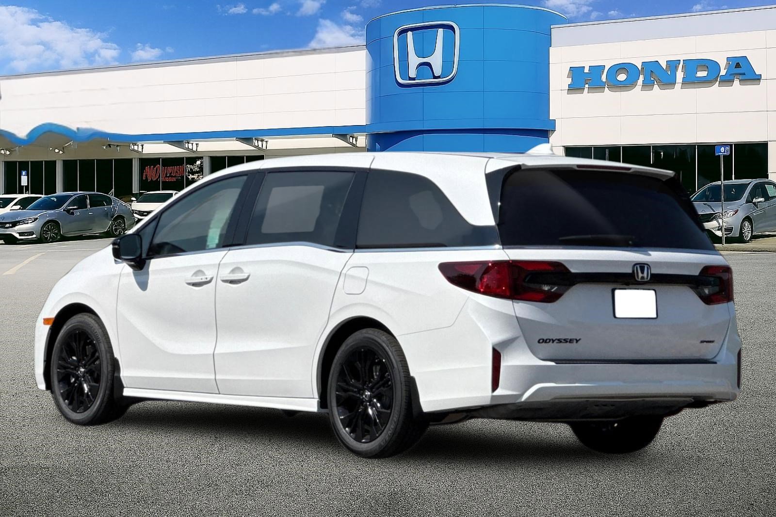 2026 Honda Odyssey photo 3