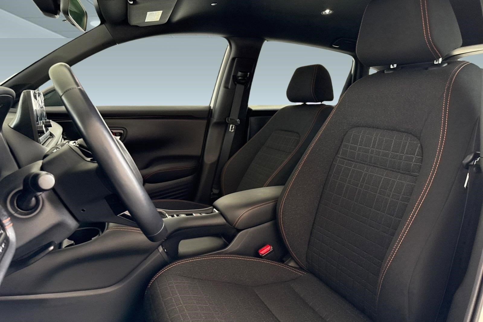 2025 Honda HR-V Sport photo 4