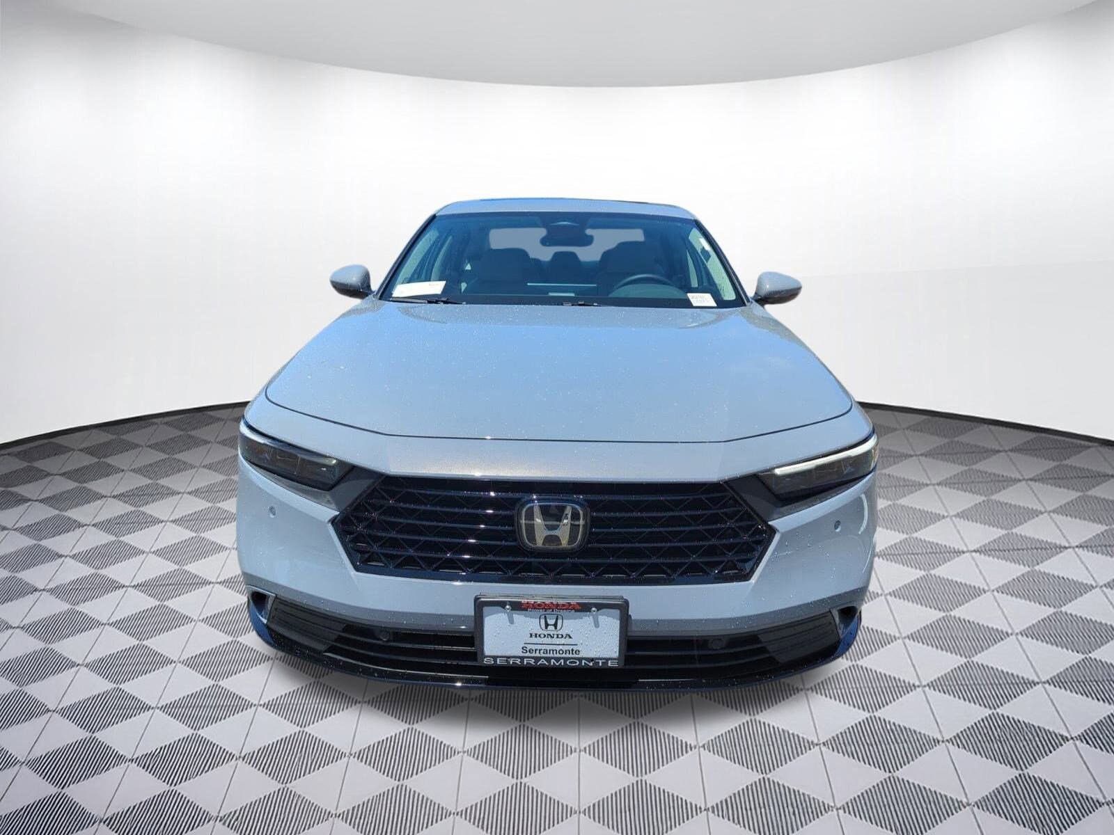 2025 Honda Accord Hybrid EX-L photo 4