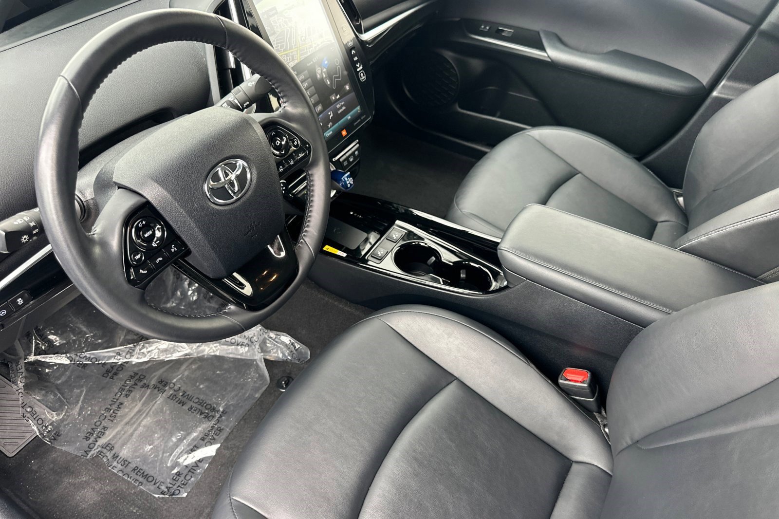 2021 Toyota Prius Prime Limited photo 4