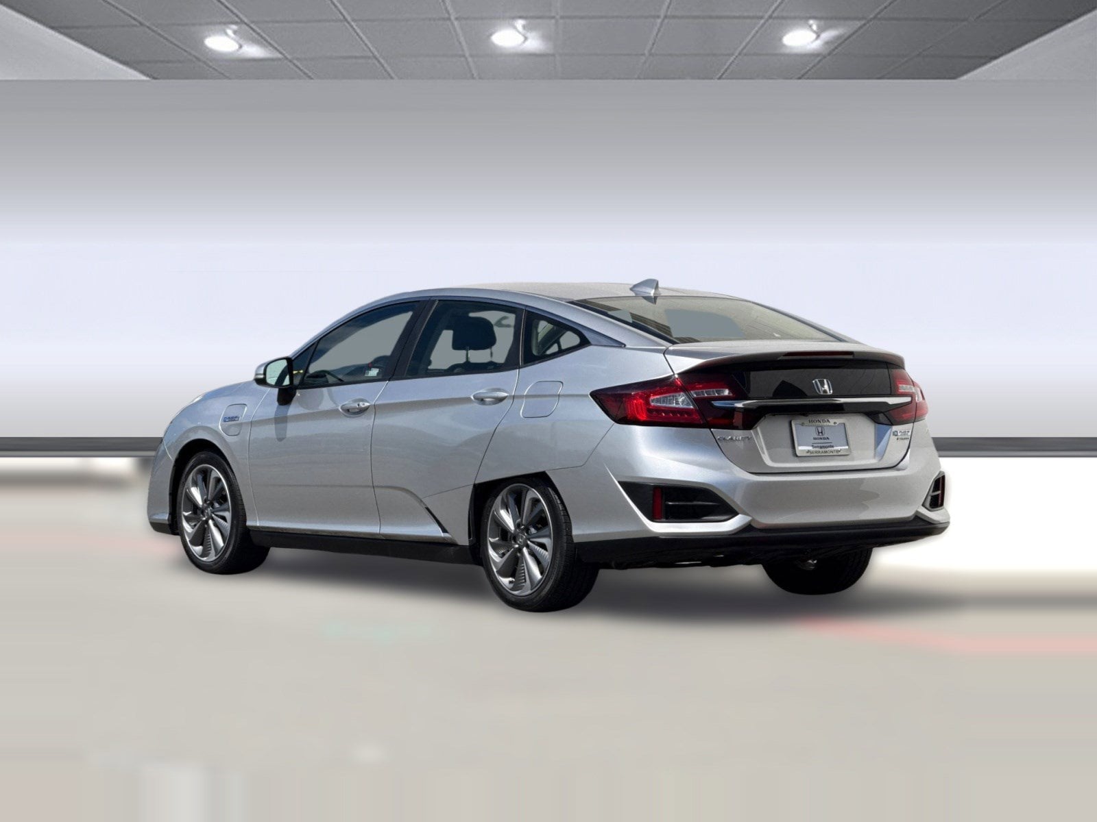 2018 Honda Clarity Plug-In Hybrid Touring photo 2