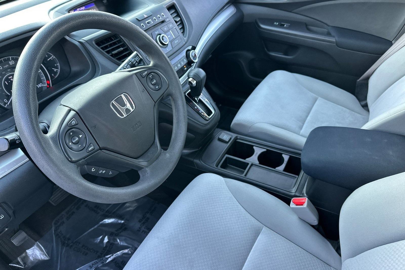 2016 Honda CR-V LX photo 4