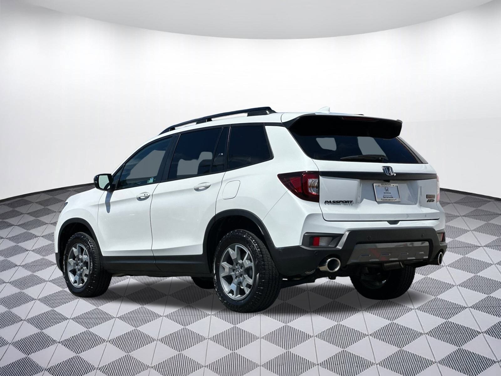 2023 Honda Passport TrailSport photo 3