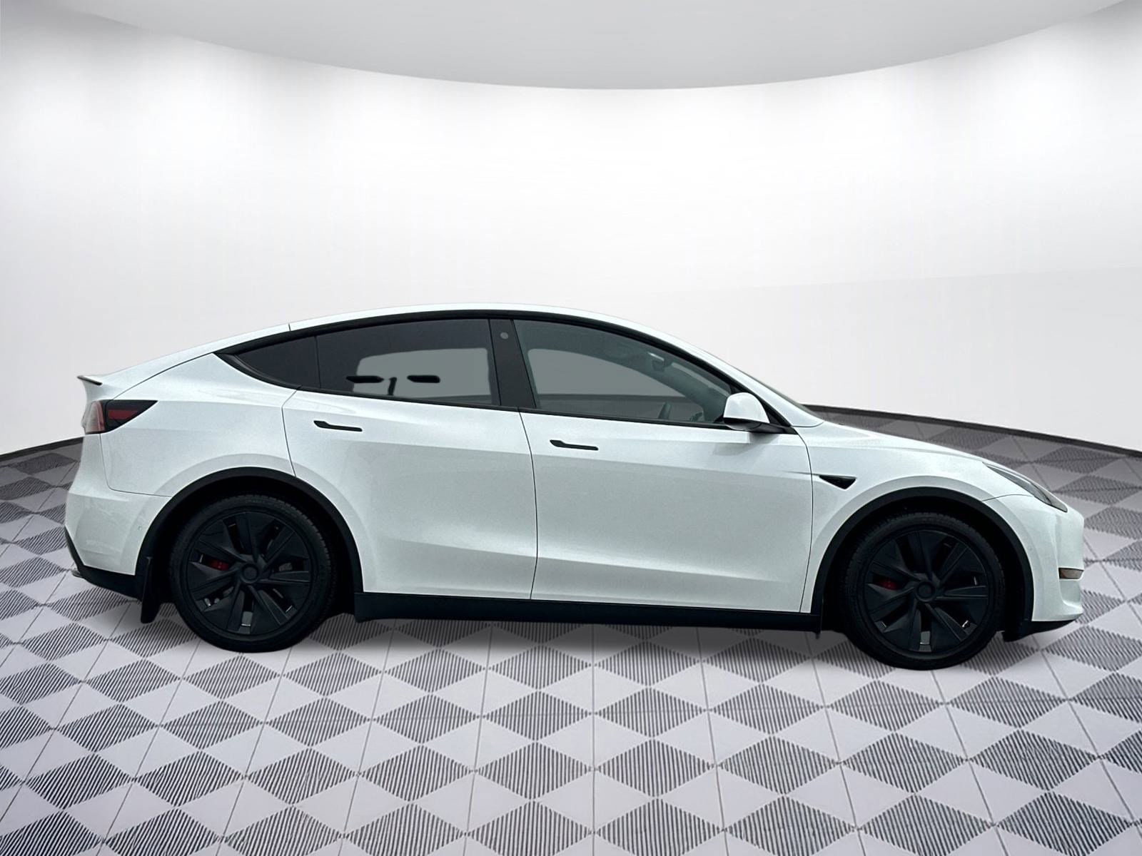 Used 2022 Tesla Model Y Performance with VIN 7SAYGDEF7NF405447 for sale in Northfield, Minnesota