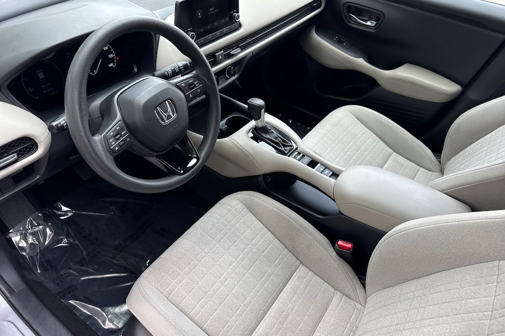 Certified 2025 Honda HR-V LX SUV