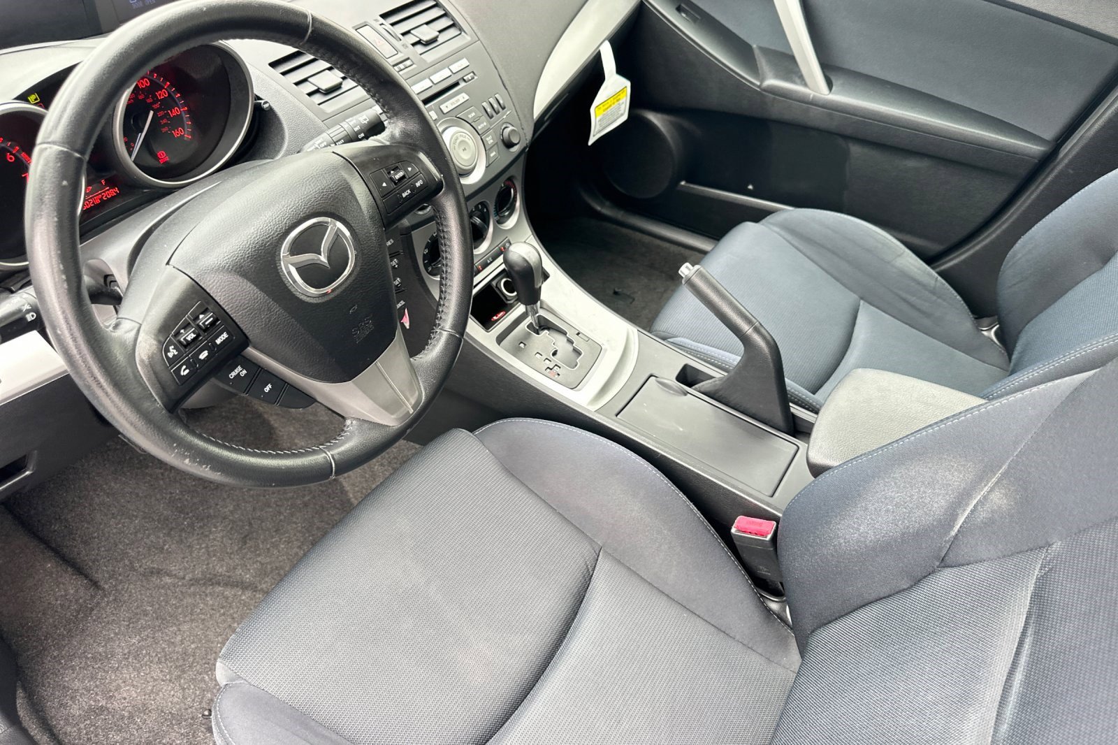 2011 Mazda Mazda3 Sport photo 4