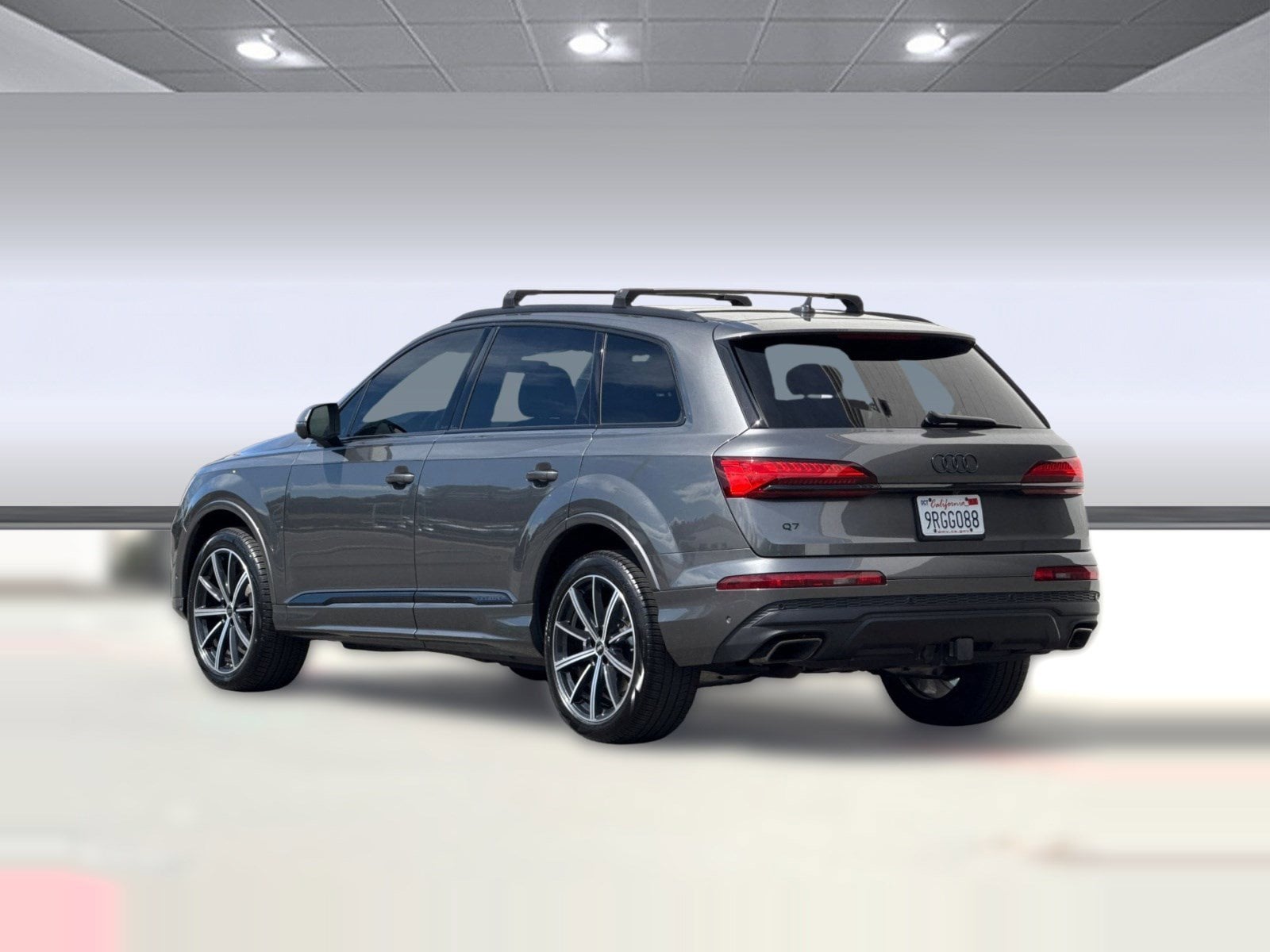 2025 Audi Q7 45 Premium photo 2
