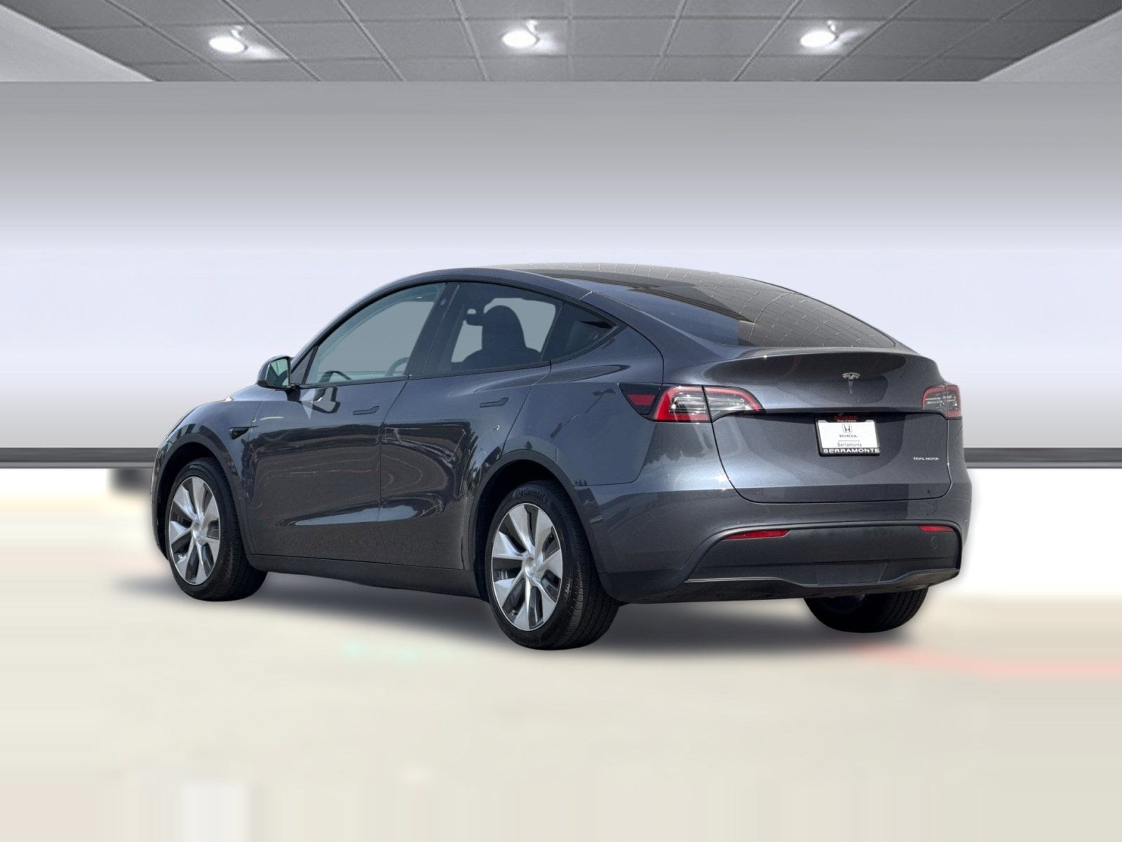 2023 Tesla Model Y Long Range photo 2